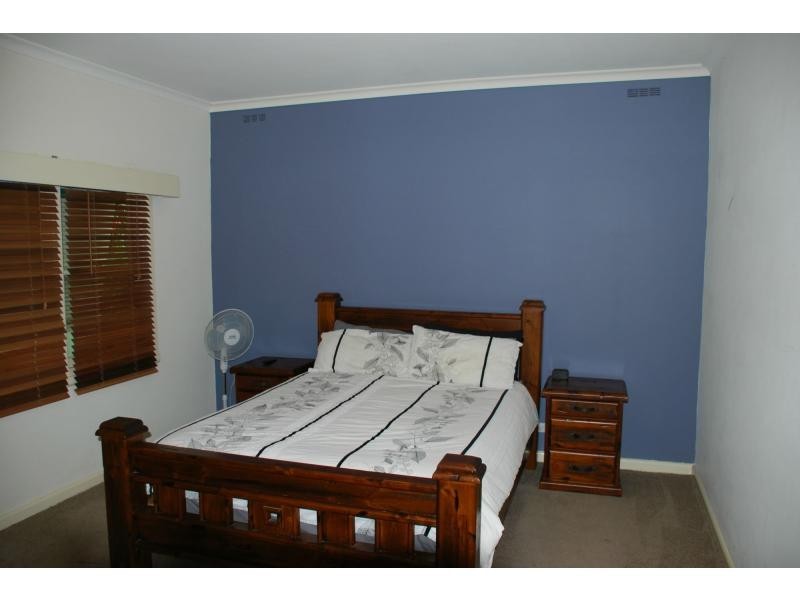10 Warkil Street, Cobram VIC 3644