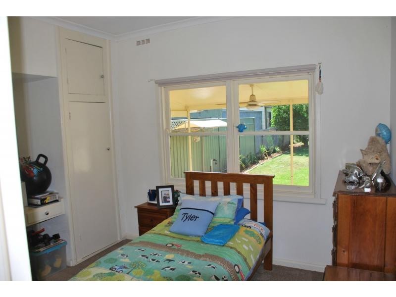 10 Warkil Street, Cobram VIC 3644