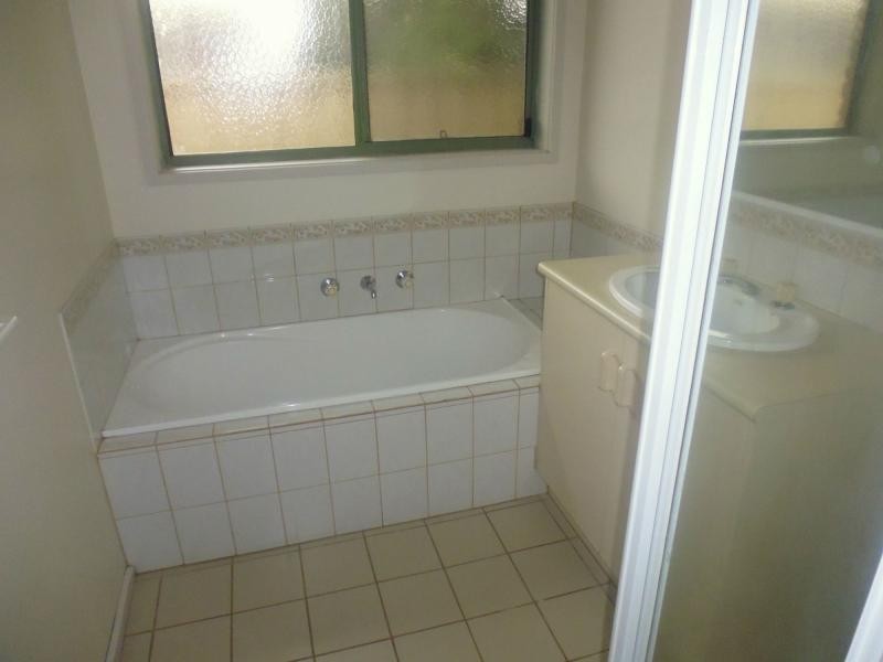 Unit 8/5 Manse Road, Cobram VIC 3644