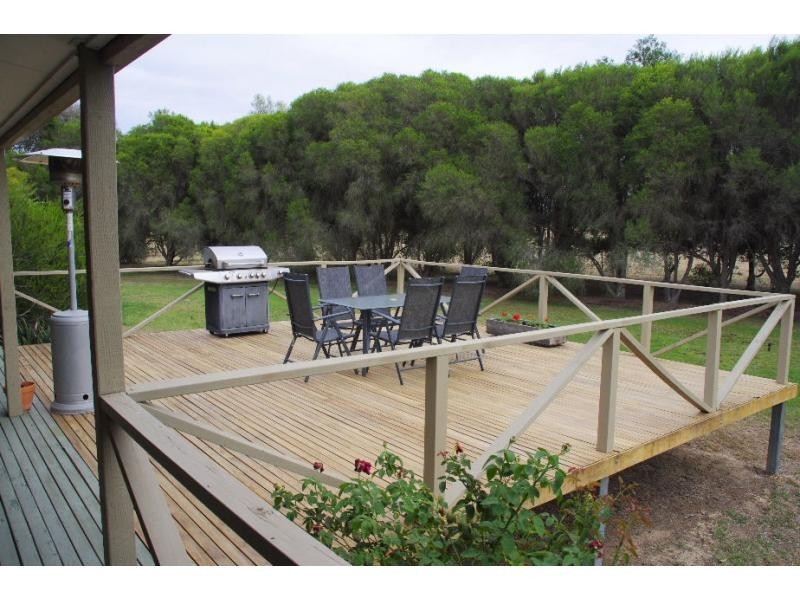 90 Greens Lane, Koonoomoo VIC 3644