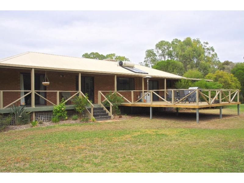 90 Greens Lane, Koonoomoo VIC 3644