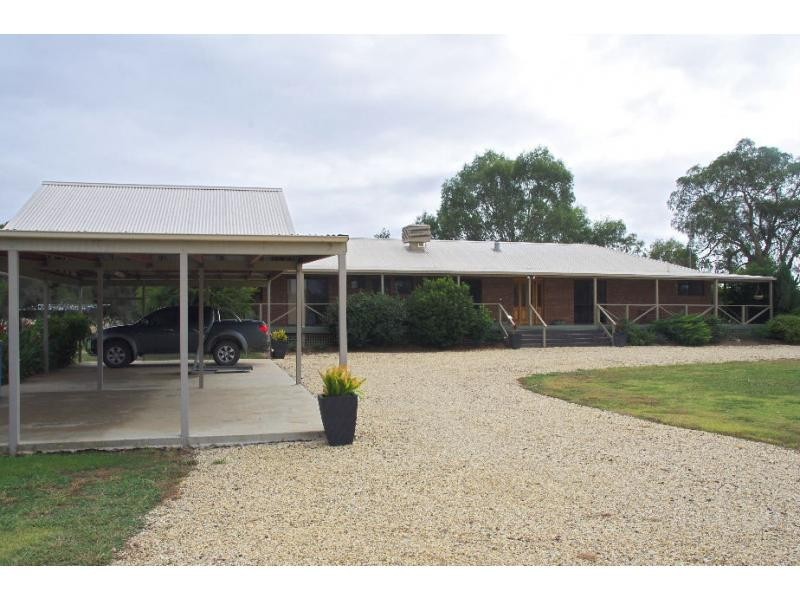 90 Greens Lane, Koonoomoo VIC 3644