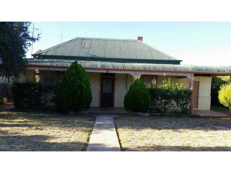 37 Mahonga Street, Jerilderie NSW 2716