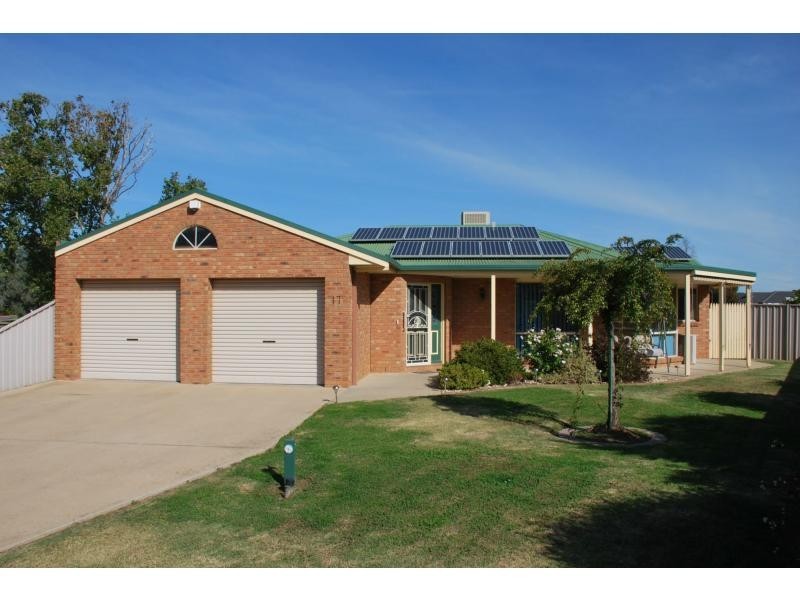17 Sunrise Court, Cobram VIC 3644