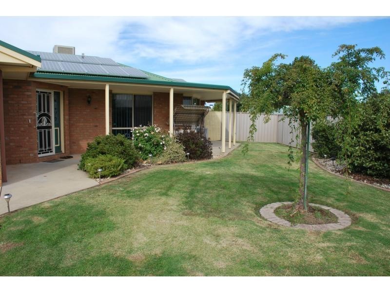 17 Sunrise Court, Cobram VIC 3644