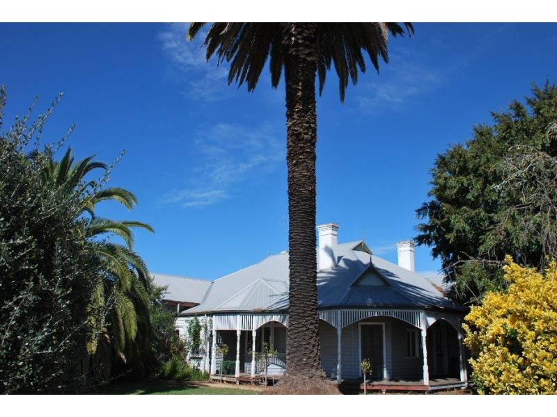 4 Churr Street, Cobram VIC 3644