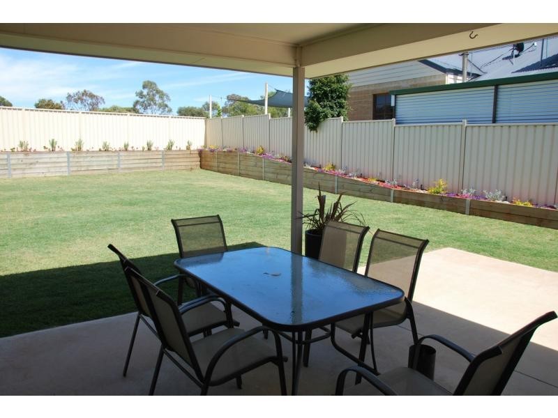 10 Scenic Drive, Cobram VIC 3644