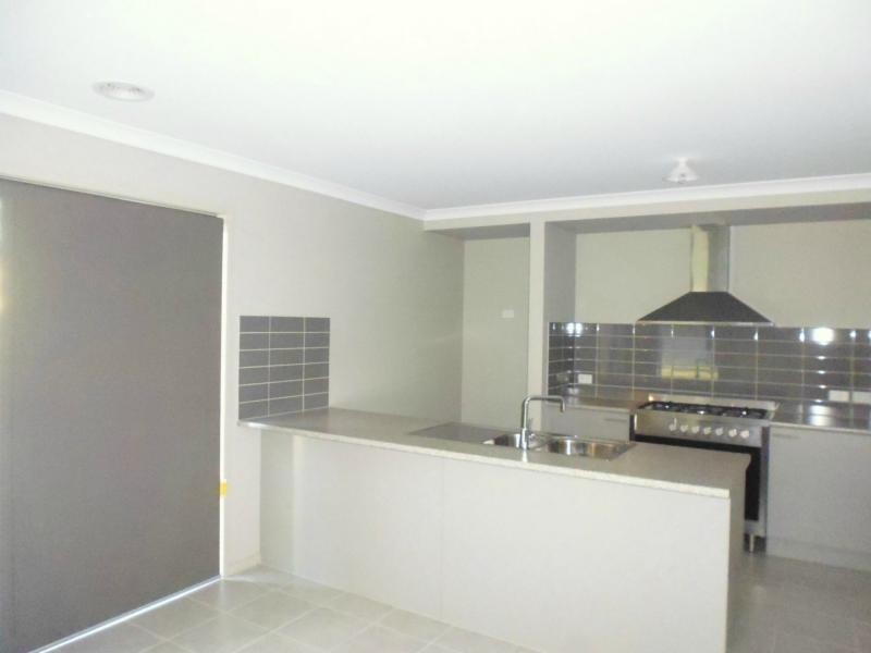 21 Anzac Avenue, Tocumwal NSW 2714