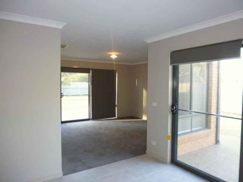 21 Anzac Avenue, Tocumwal NSW 2714