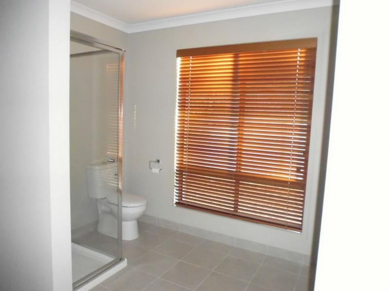 21 Anzac Avenue, Tocumwal NSW 2714