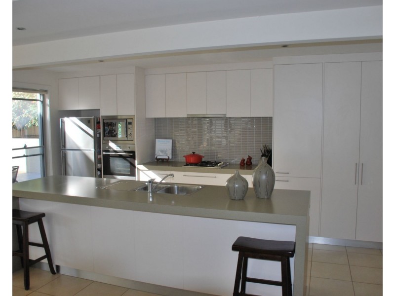 4 Tilton Court, Cobram VIC 3644