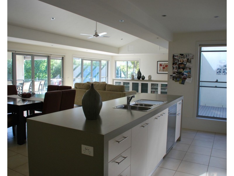 4 Tilton Court, Cobram VIC 3644