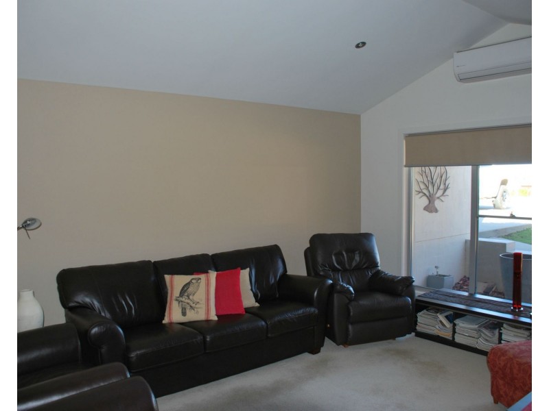 4 Tilton Court, Cobram VIC 3644