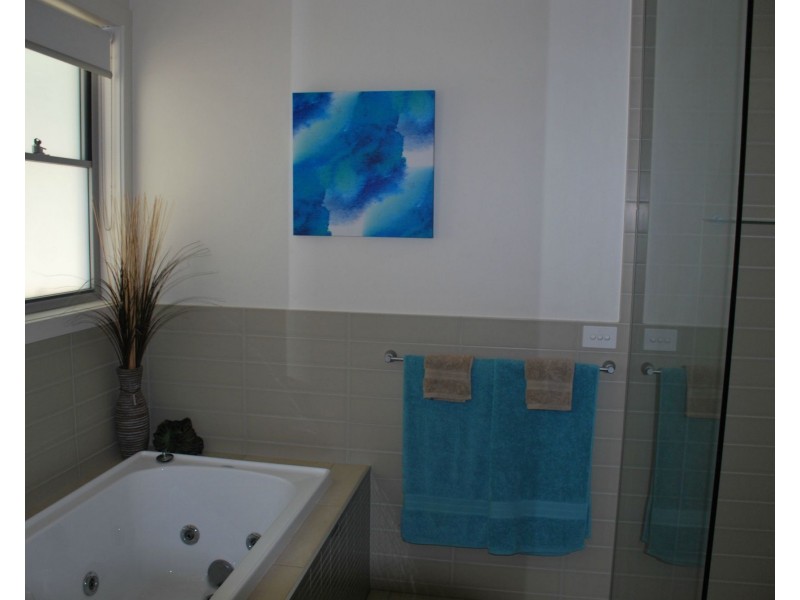 4 Tilton Court, Cobram VIC 3644