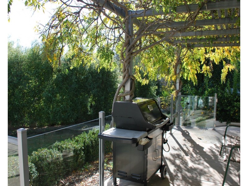 4 Tilton Court, Cobram VIC 3644