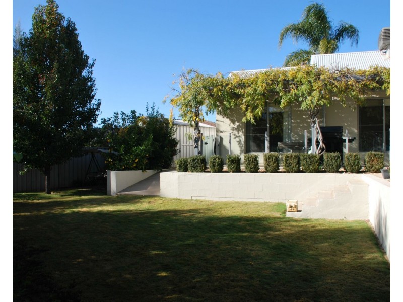 4 Tilton Court, Cobram VIC 3644