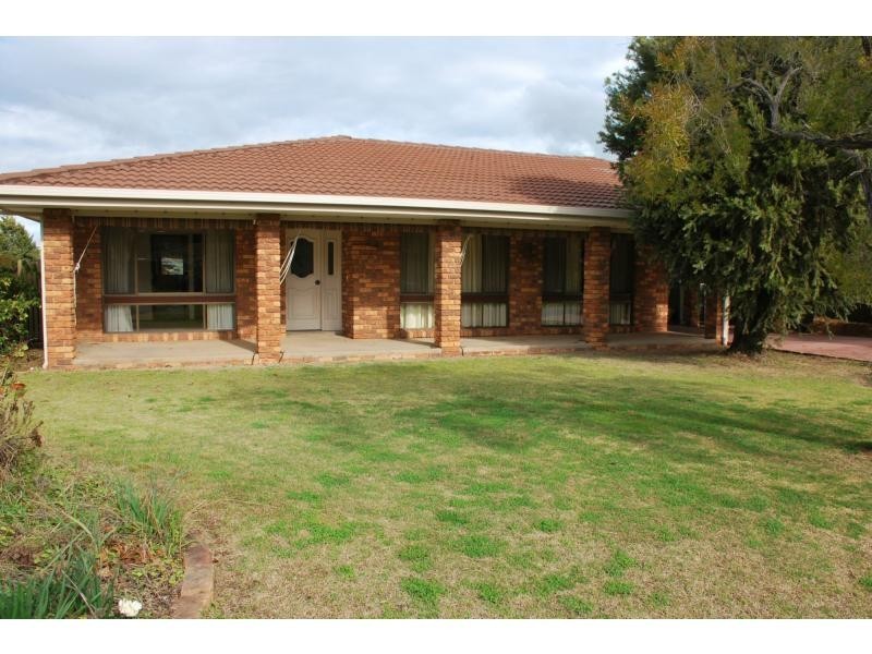 11 Gunnamara Street, Barooga VIC 3644