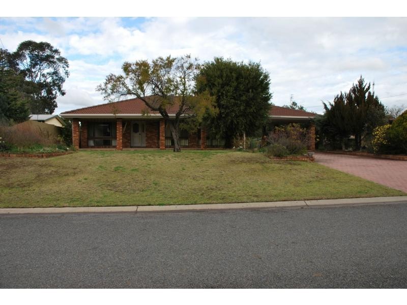 11 Gunnamara Street, Barooga VIC 3644