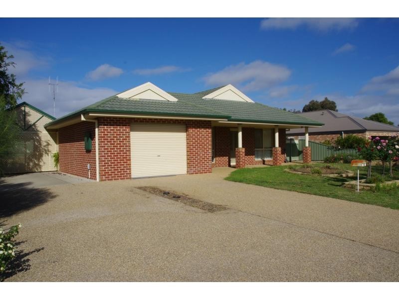 14 Alexander Avenue, Berrigan NSW 2712