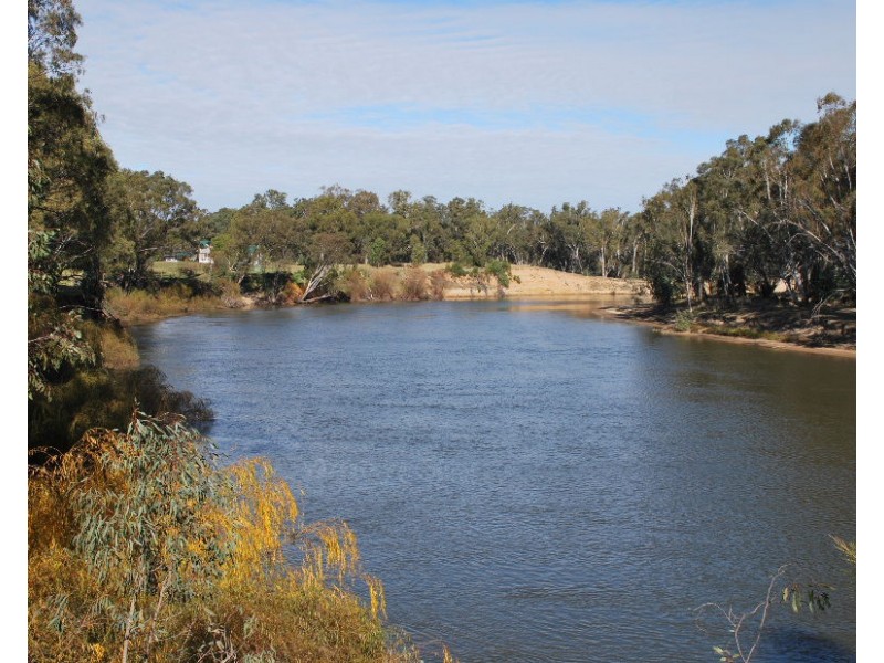 74 Quicks Road, Barooga NSW 3644