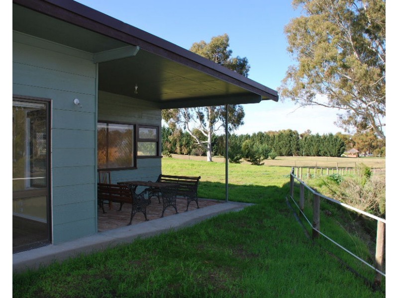 74 Quicks Road, Barooga NSW 3644