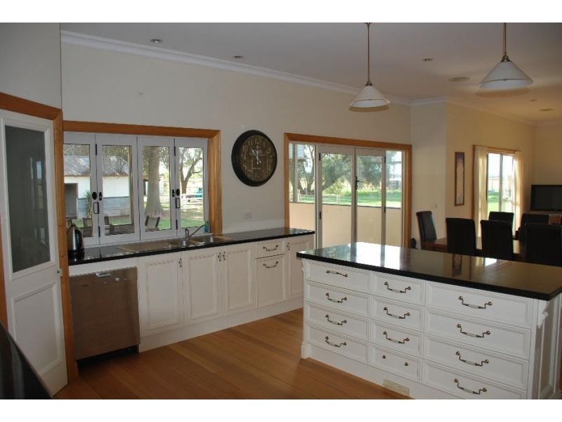 3514 Tocumwal Road, Barooga NSW 3644