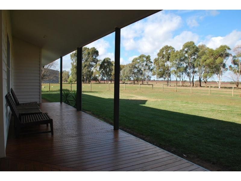 3514 Tocumwal Road, Barooga NSW 3644
