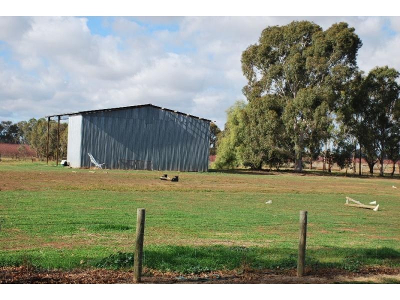 3514 Tocumwal Road, Barooga NSW 3644