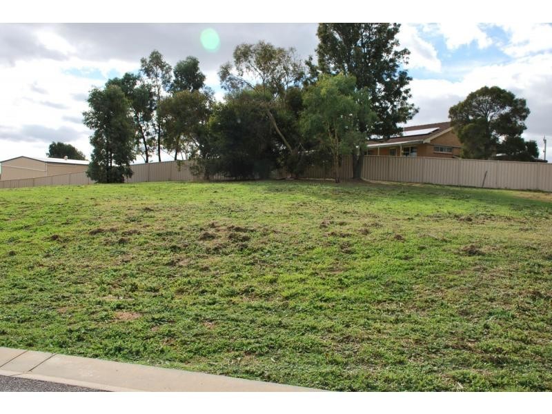 L6 Chomley Close, Barooga VIC 3644