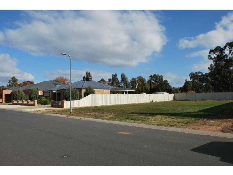 5 Grasso Drive, Cobram VIC 3644
