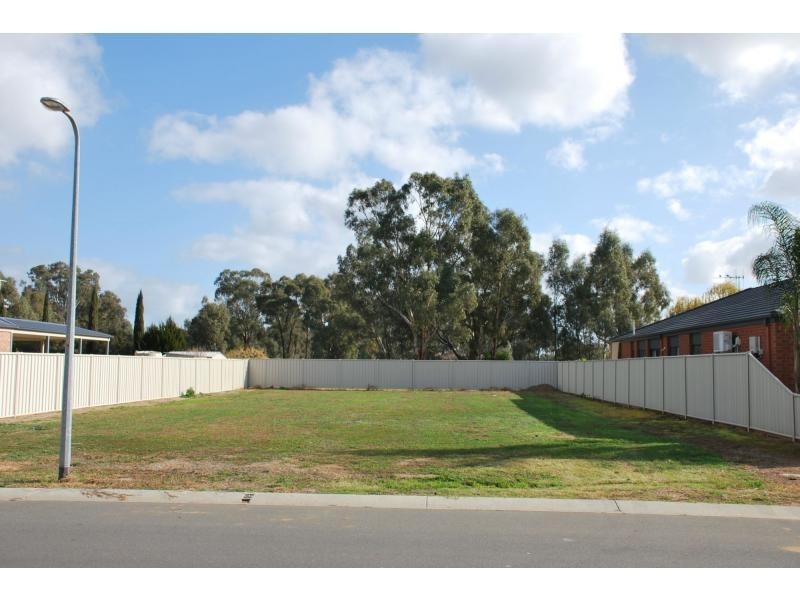 5 Grasso Drive, Cobram VIC 3644