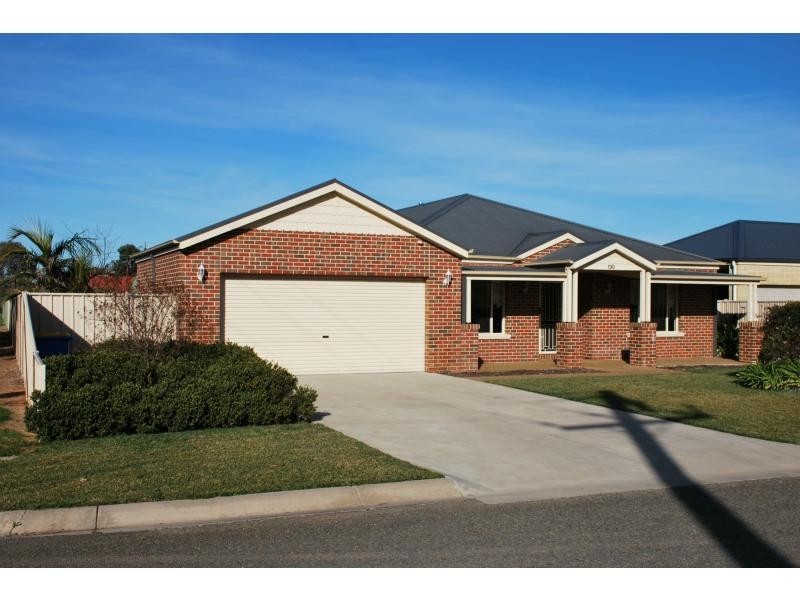 130 Main Street, Strathmerton VIC 3641