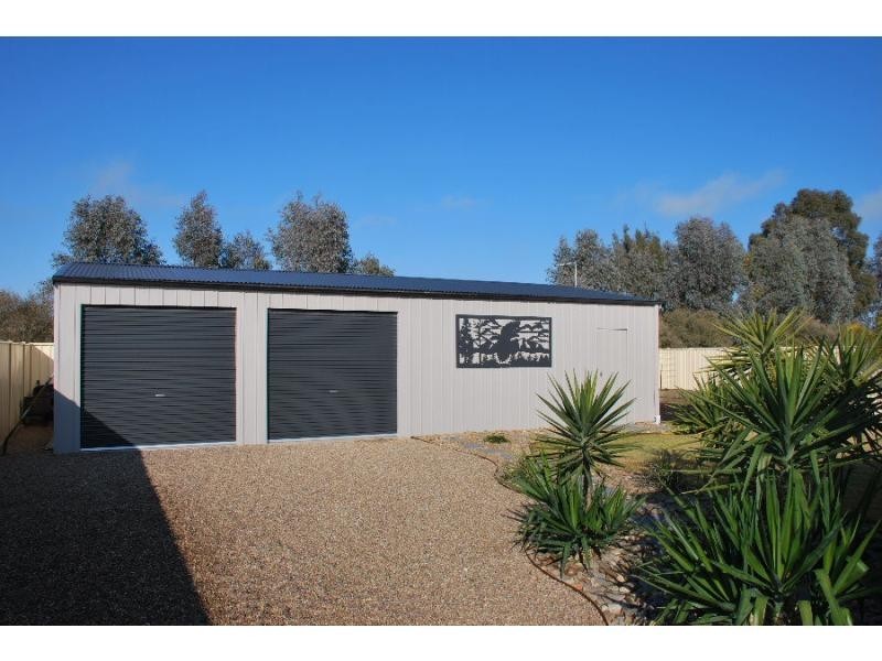 87 Bisogni Drive, Cobram VIC 3644