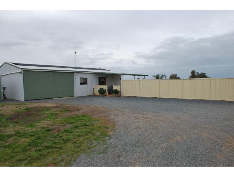5768 Tocumwal-Benalla Road, Muckatah VIC 3644