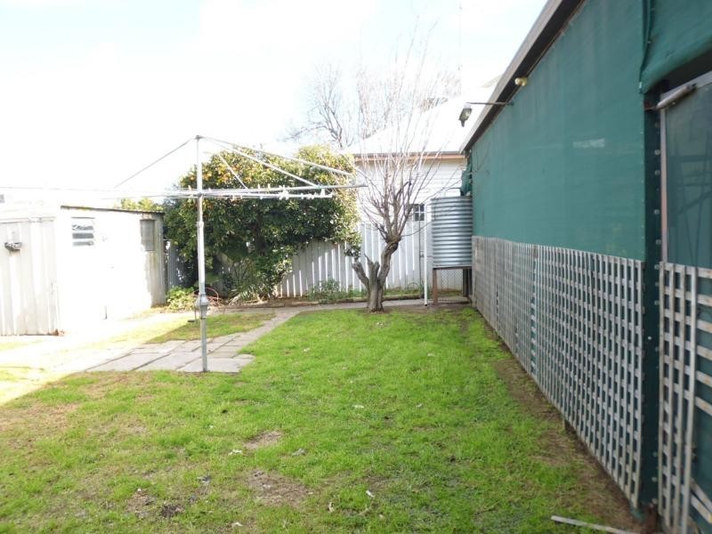 8 Churr Street, Cobram VIC 3644