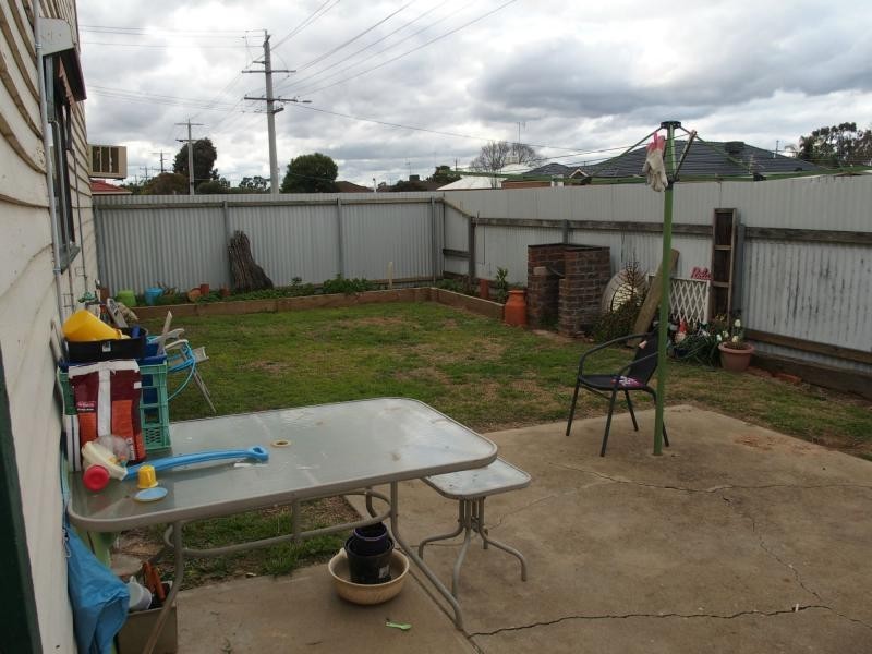 2 Oak Street, Cobram VIC 3644