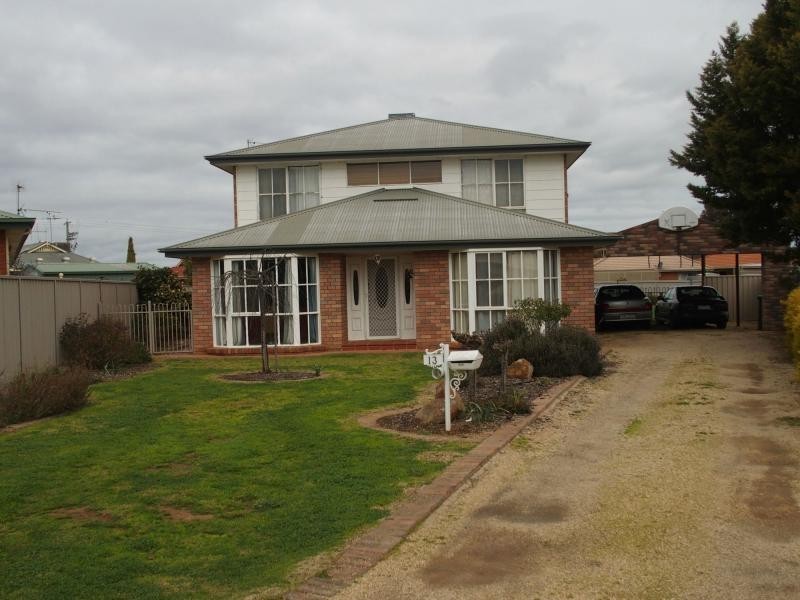 13 Ellen Drive, Cobram VIC 3644