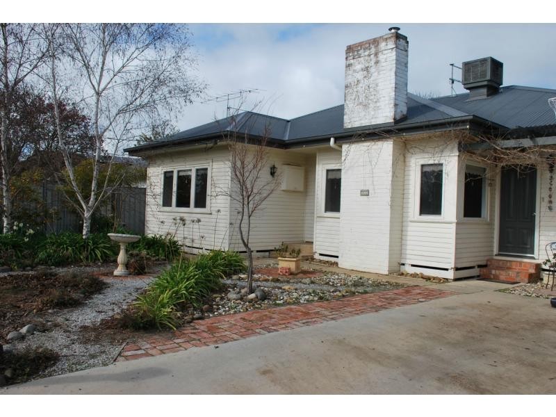 12 Boorin Street, Cobram VIC 3644