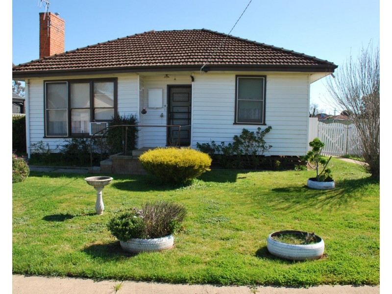 5 Christie Avenue, Cobram VIC 3644