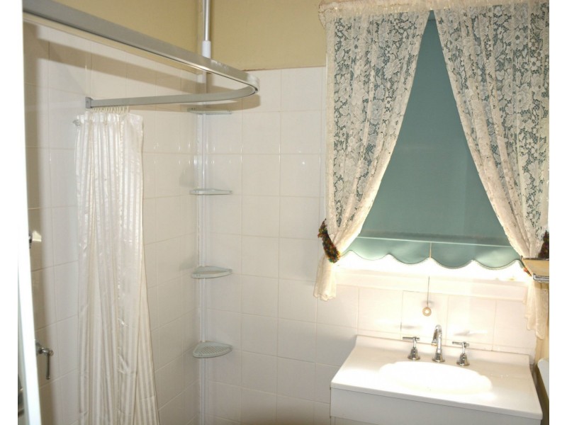 5 Christie Avenue, Cobram VIC 3644