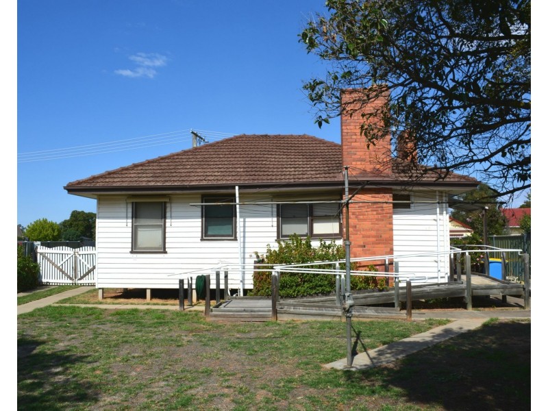 5 Christie Avenue, Cobram VIC 3644