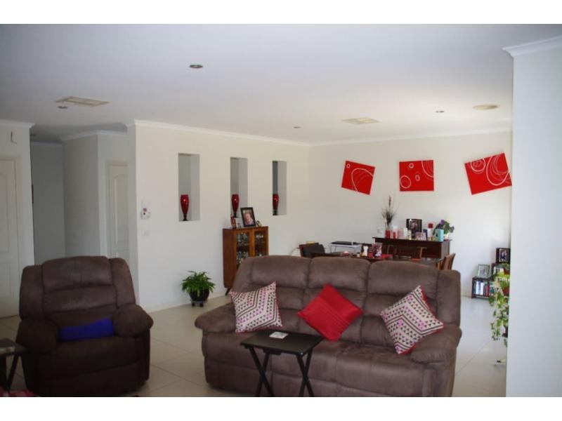 3 Murray Heights, Cobram VIC 3644