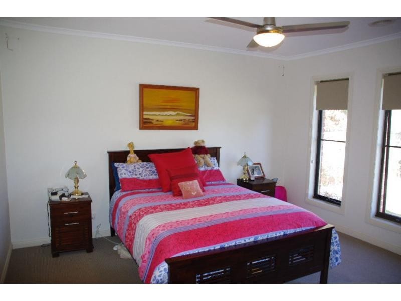 3 Murray Heights, Cobram VIC 3644