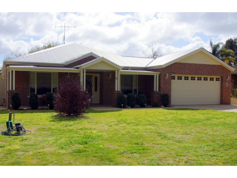 6 Amaroo Avenue, Barooga NSW 3644