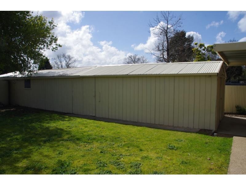 6 Amaroo Avenue, Barooga NSW 3644