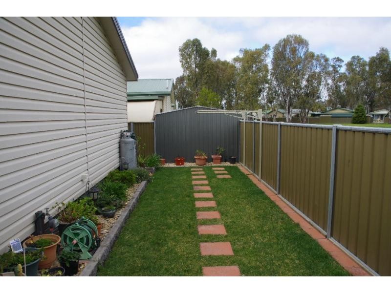 43 Oasis Drive, Oasis Village, Cobram VIC 3644