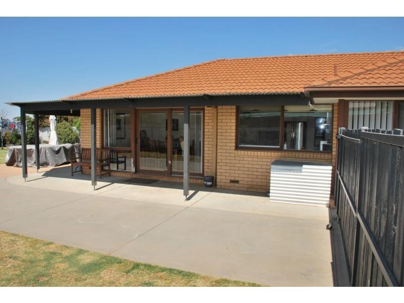 13 Wills Street, Cobram VIC 3644