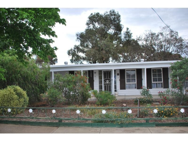 77 Tocumwal Road, Numurkah VIC 3636