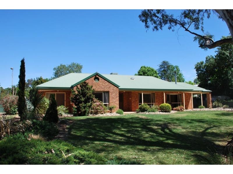 7 Grant Court, Cobram VIC 3644