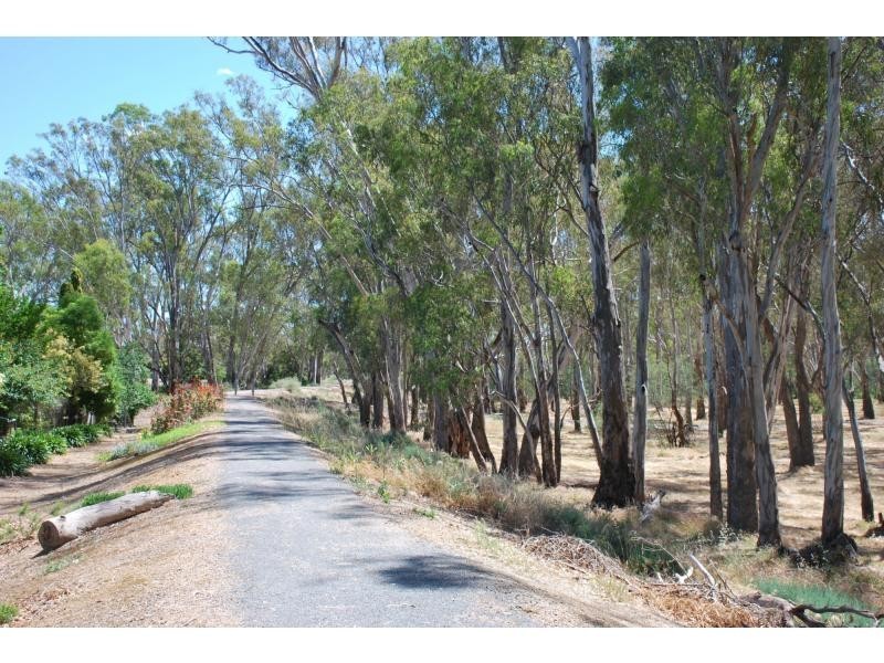 7 Grant Court, Cobram VIC 3644